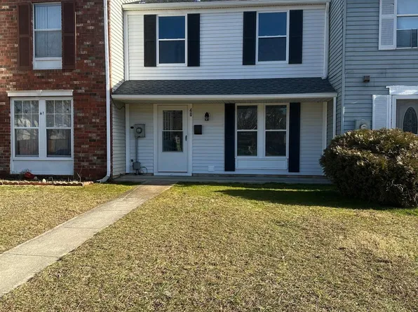 40 Vanderbilt Ct, Sicklerville, NJ 08081