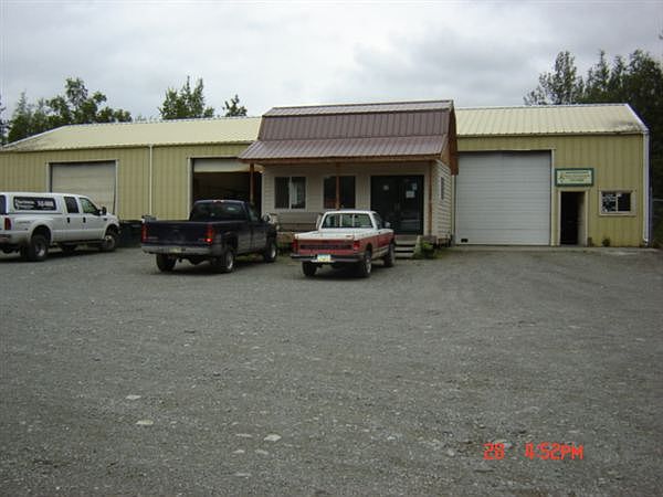 1705 E Winding Brook 002