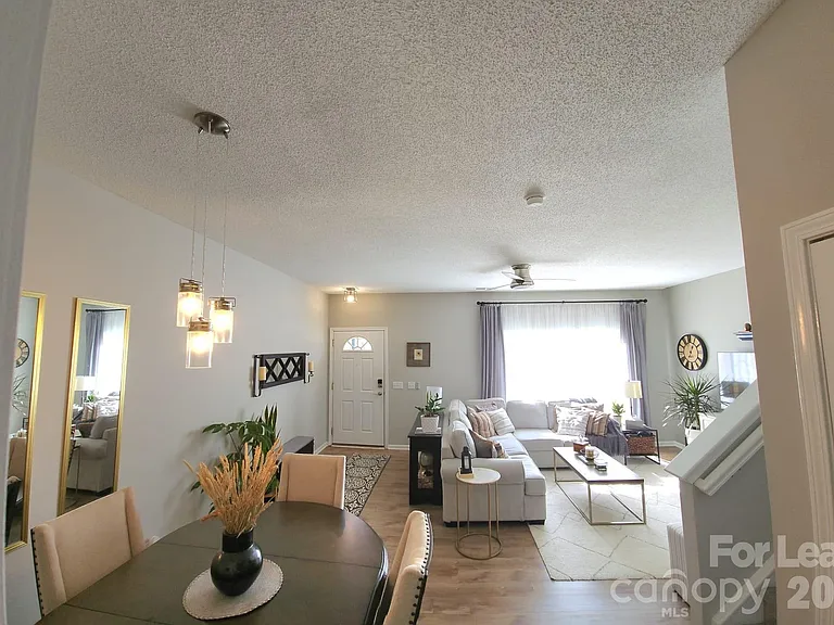 8049 Stoneham Ct — Photo 2