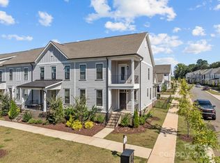 10193 Meeting House Dr NW, Huntersville, NC 28078