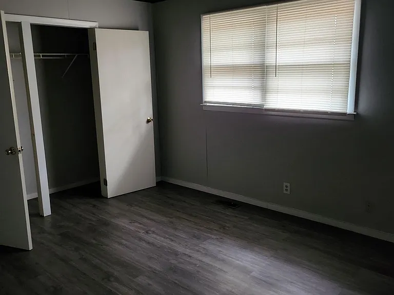300 Carolina B11 Ave — Photo 14