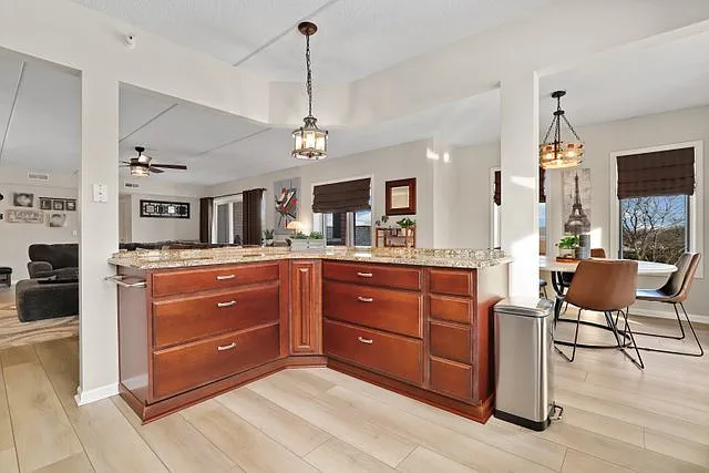 225 Main St #214 — Photo 7