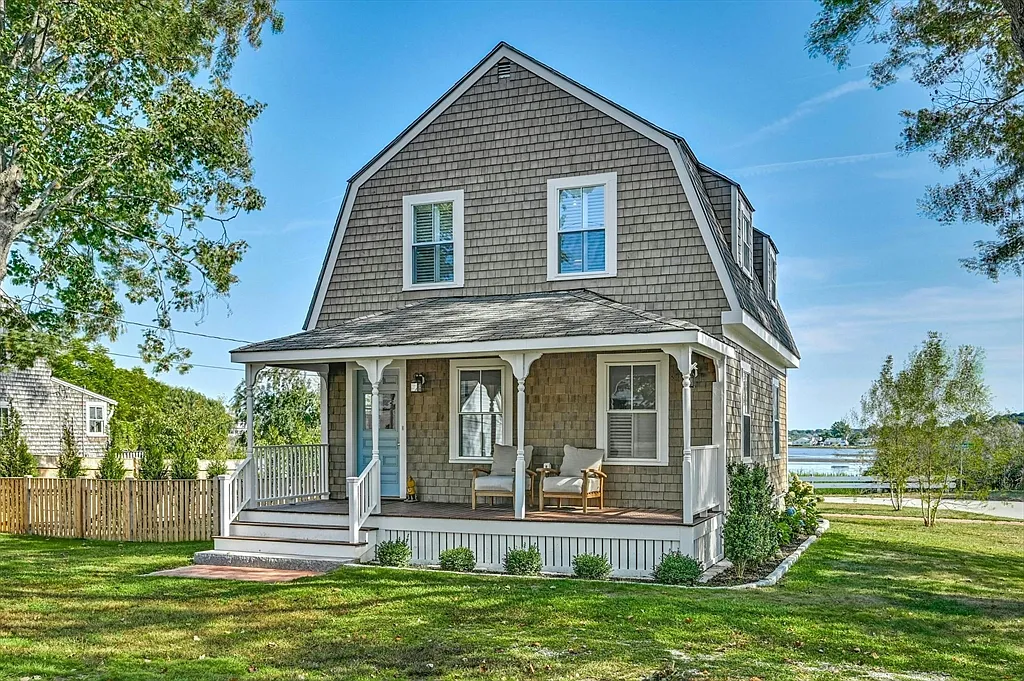 3 bed, 2.0 bath, 1443 sqft, $6,000 — Photo 1