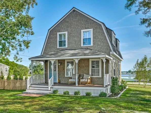 17 Pondview Ave, Scituate, MA 02066