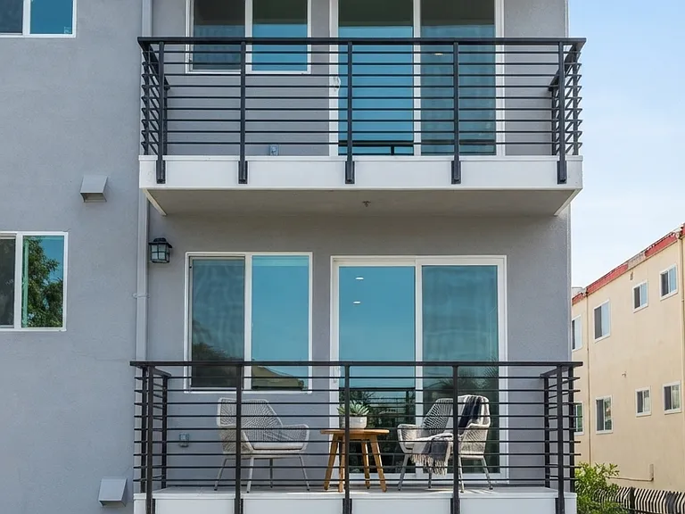 22400 Rockaway Ln — Photo 8