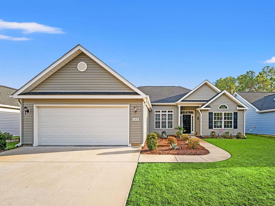 1st image of 652 Sun Colony Blvd.