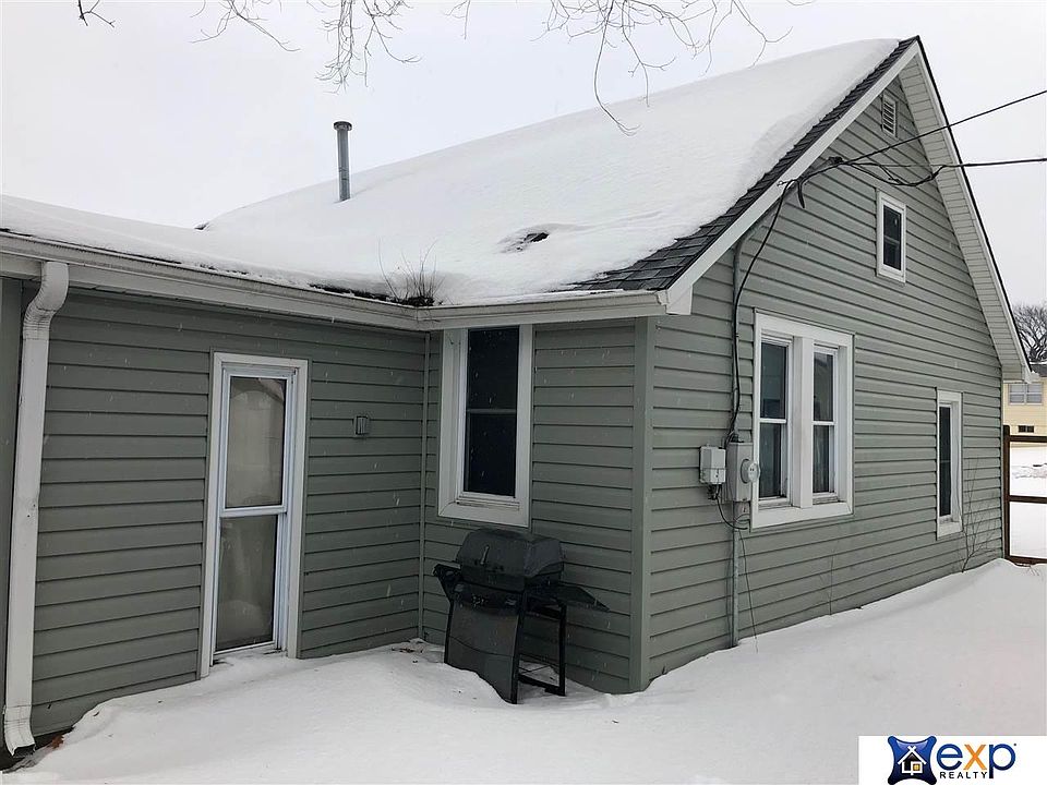 2nd image of 3421 S 58th St