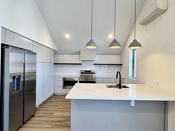 3rd image of 6115 Nieman Rd #6113C