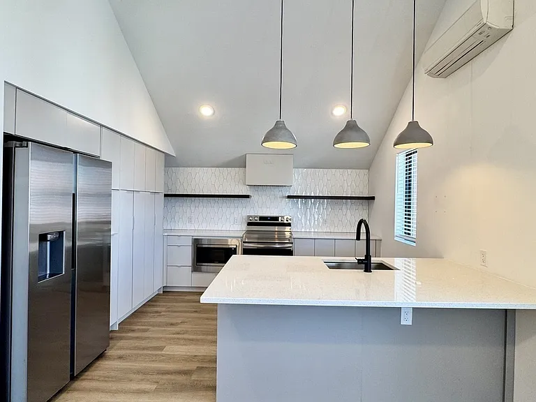 6115 Nieman Rd #6113C — Photo 3