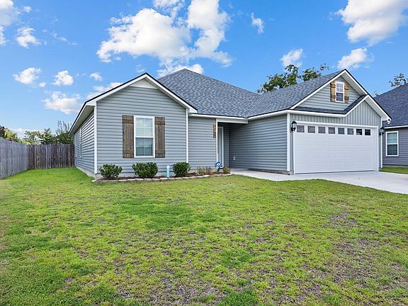 2nd image of 2060 Meadow Cove Dr