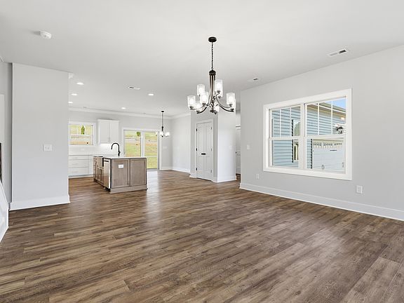 5th image of 158 Mimosa Rd