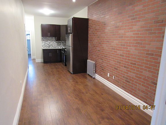 4th image of 2524 37th St
