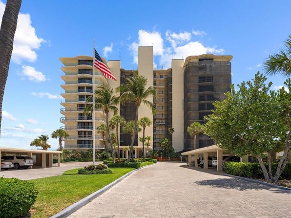 100 Beach Rd APT 702