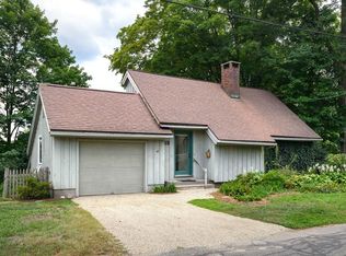 19 Mann Ter, Northampton, MA 01062