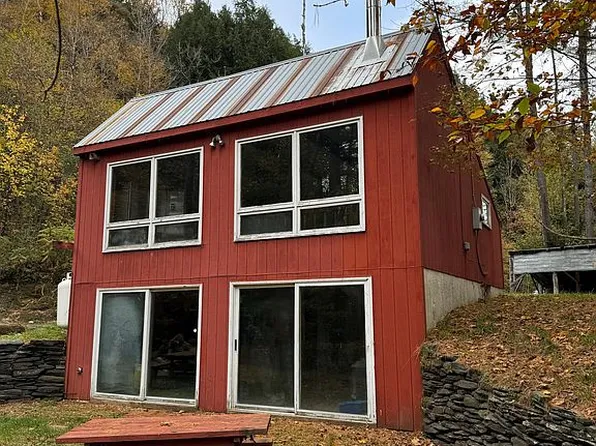 7861 State Route 14, Brookfield, VT 05036