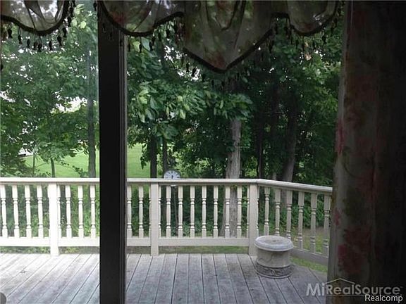 5th image of 43163 W Kirkwood Dr