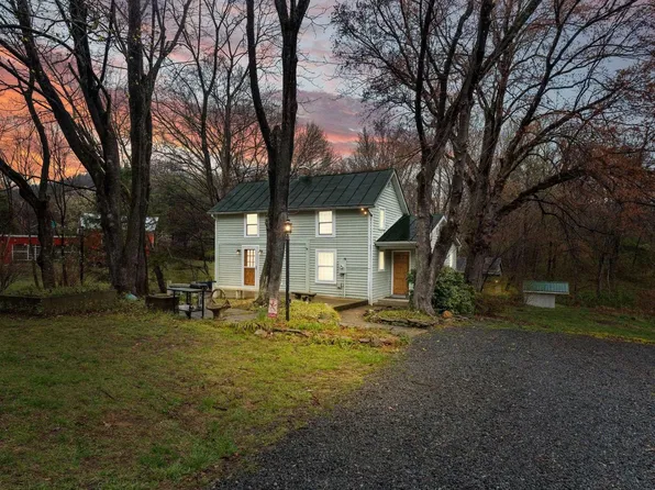 33 Sunrise Vw, Stanardsville, VA 22973