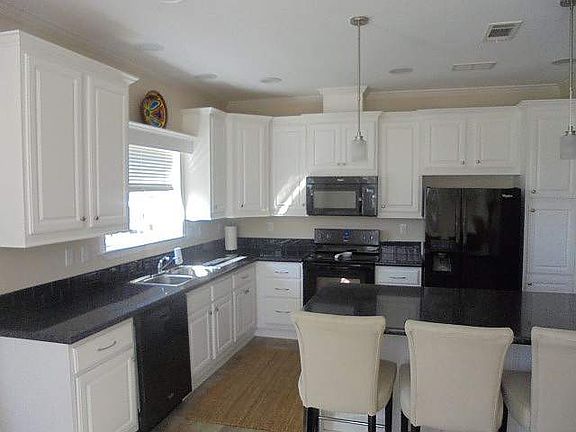 4th image of 47 White Feather Ln