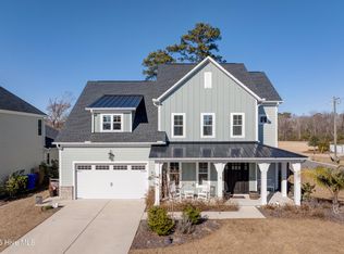 88 Daylight Dr, Hampstead, NC 28443