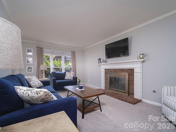 4th image of 2039 Union Rd APT E