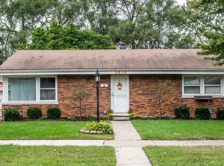 9828 S Maplewood Ave, Evergreen Park, IL 60805