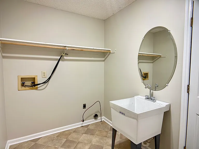1086 Hickory Grove Church Rd — Photo 15