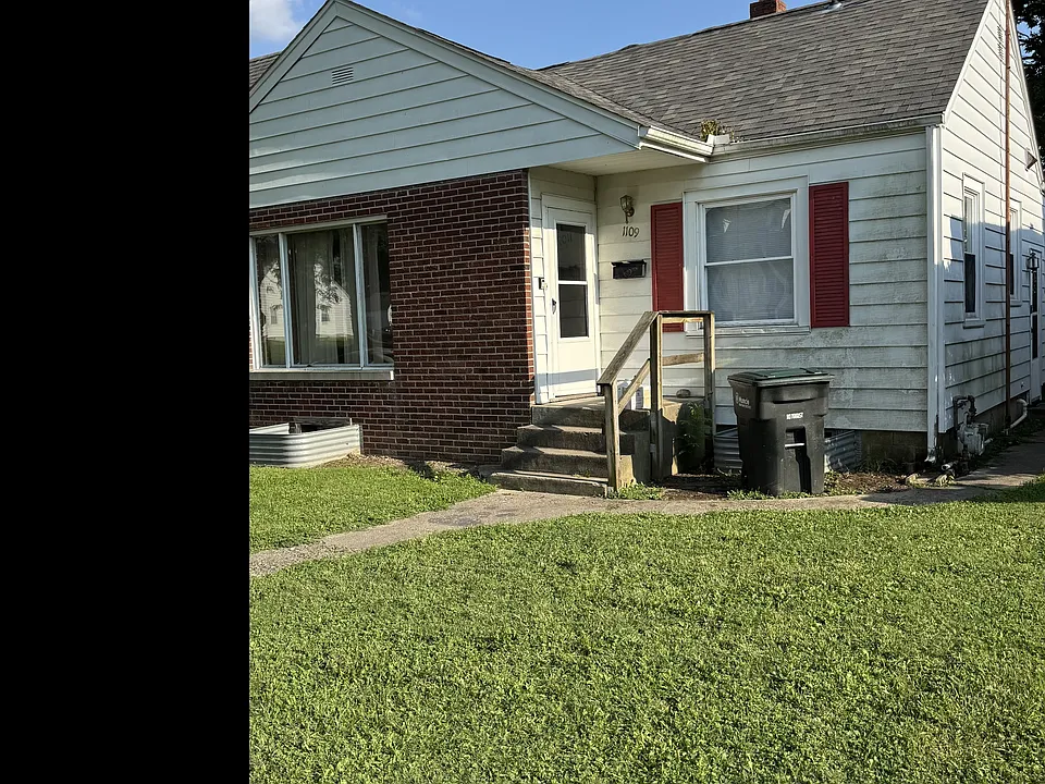 1109 W Carson St #1