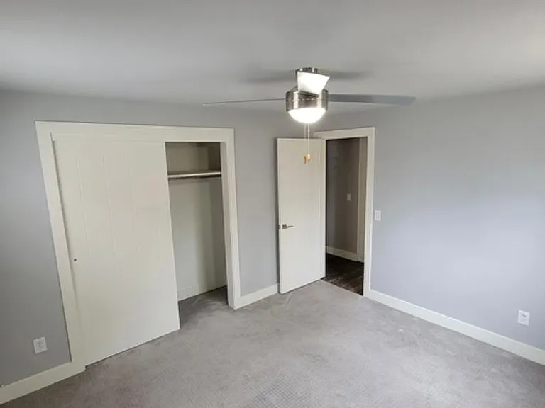 221 N Quince St — Photo 33