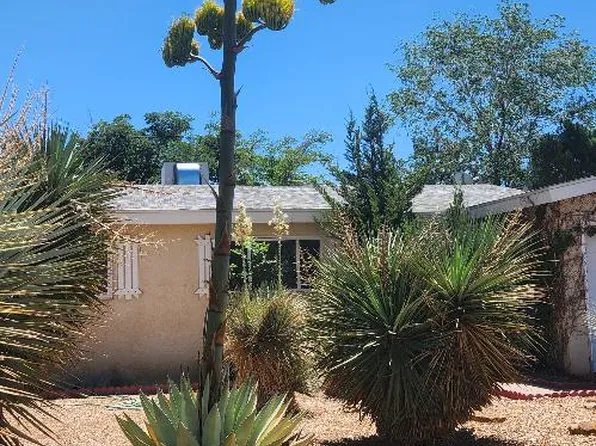 1104 Alcazar St NE, Albuquerque, NM 87110