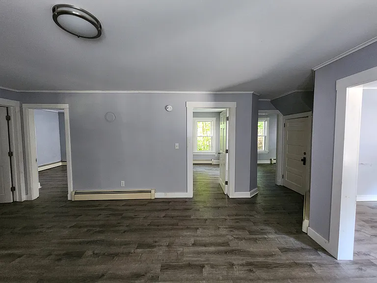 11 Mitchell Ln — Photo 6