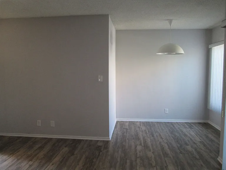 Lido Apartments - 1825 Butler Ave/1822 Colby Ave — Photo 11