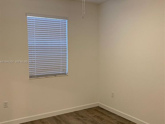 3rd image of 1271 SE 27th St #1271
