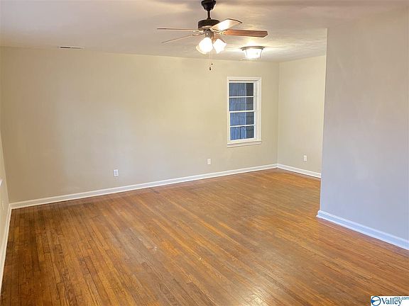 4th image of 607 7th Ave SW
