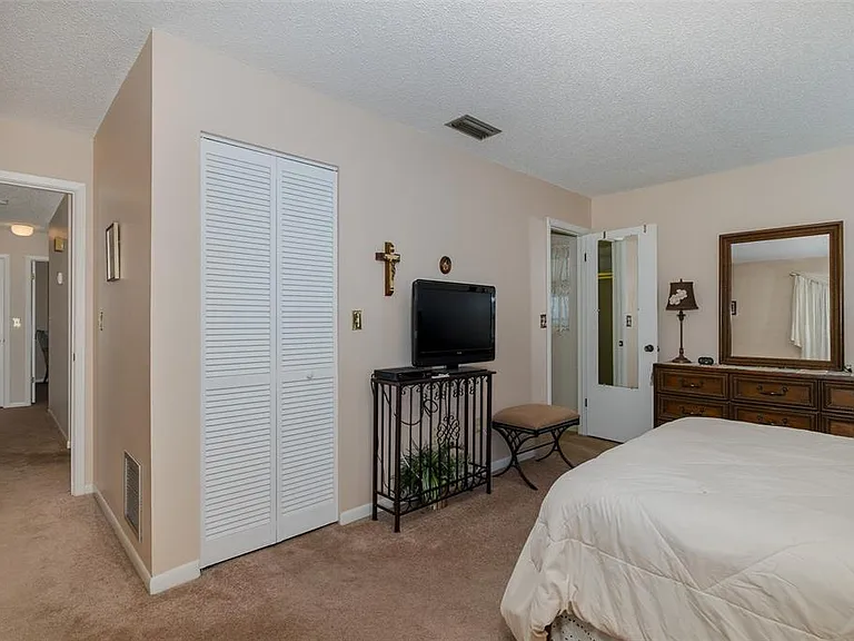 8015 San Fernando Dr — Photo 36