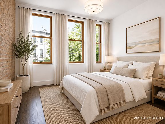 4th image of 1828 George St APT 1L