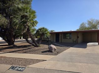 240 E La Huerta, Green Valley, AZ 85614