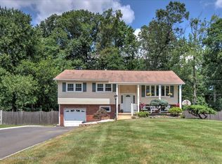 45 Tarrytown Rd, Manalapan, NJ 07726