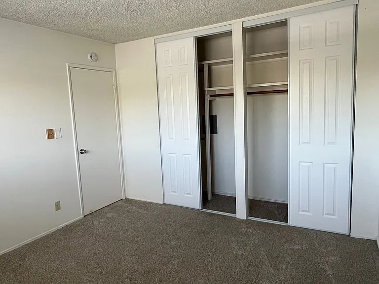 4377 Marlborough Ave — Photo 13