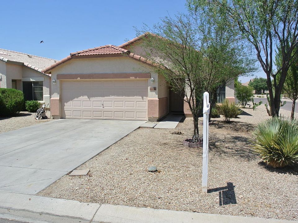 1st image of 40226 N Costa Del Sol Dr