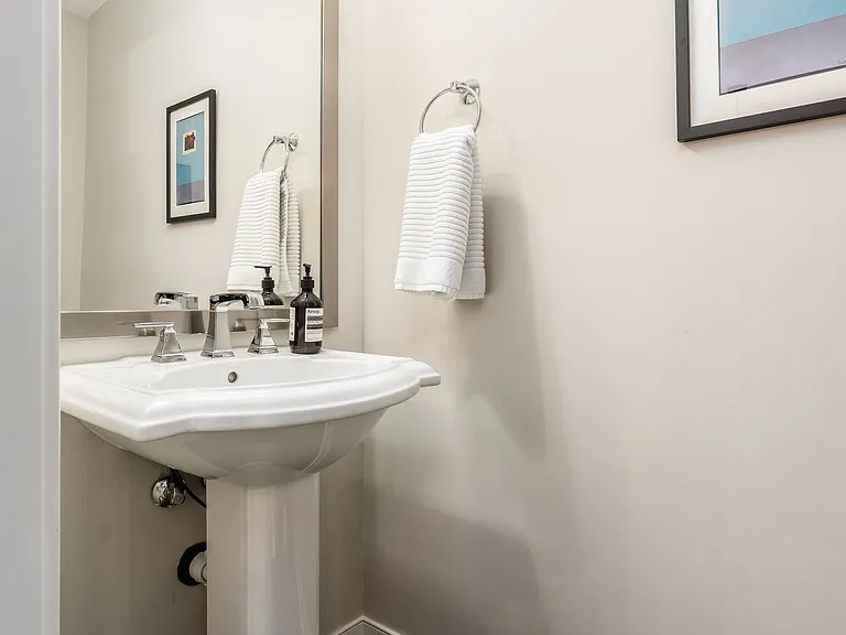 90 Normandy Ave — Photo 12