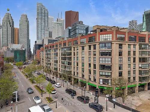80 Front St E #424 Photo 1