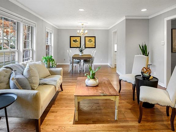 3rd image of 9517 Covemeadow Dr