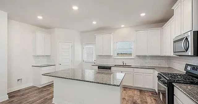327 Colorado Cyn — Photo 9