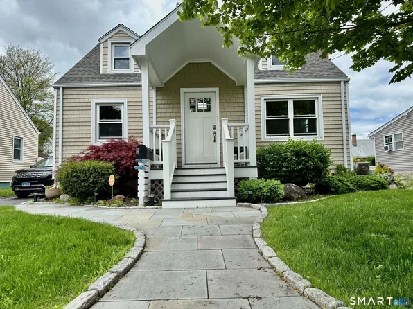 33 Emerson St, Norwalk, CT 06855