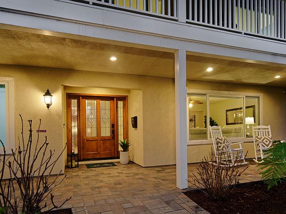 3rd image of 6239 Mojave Dr