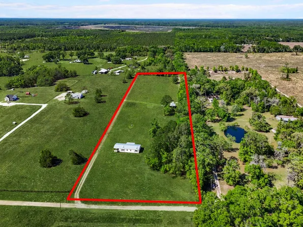 438 SW Don Cook Way, Fort White, FL 32038