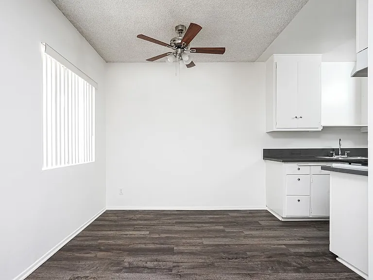 1268 Mariposa St — Photo 22