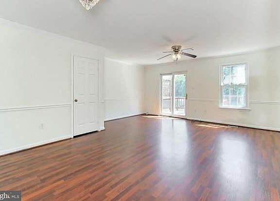 Open floor plan living room/dining room on the main level.