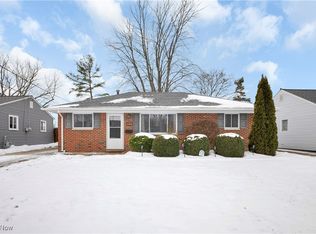 306 Gayle Dr, Sheffield Lake, OH 44054