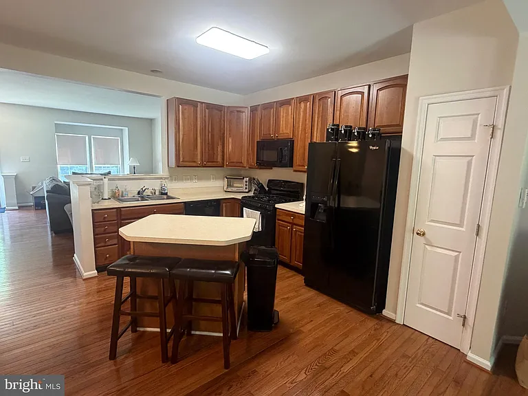 101 Colts Neck Dr — Photo 4